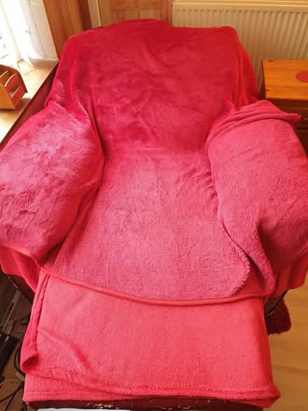 Photo of free Leather electric recliner armchair (Dunstable LU5/LU6) #3