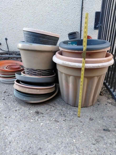 Photo of free Selection of medium to large plastic plant pots (Porchester Gardens NG3) #1