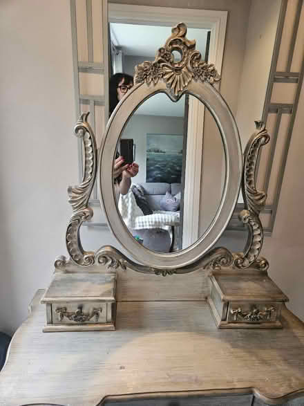 Photo of free Dressing table silver (Aylesbury) #2