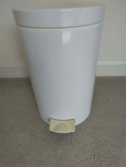 Photo of free Pedal bin (Staveley HG5) #1