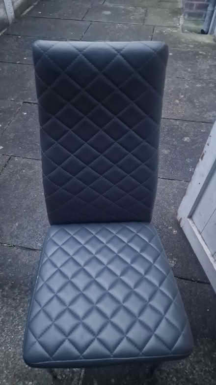 Photo of free dining table 6 chairs (144 old lane leeds LS11) #3
