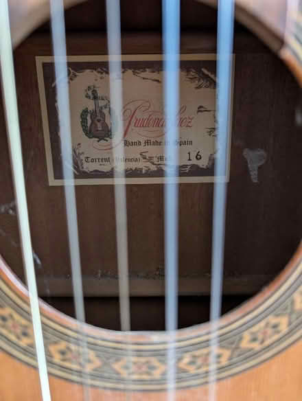 Photo of free Guitar - has a crack to the front (City of Bristol BS4) #4