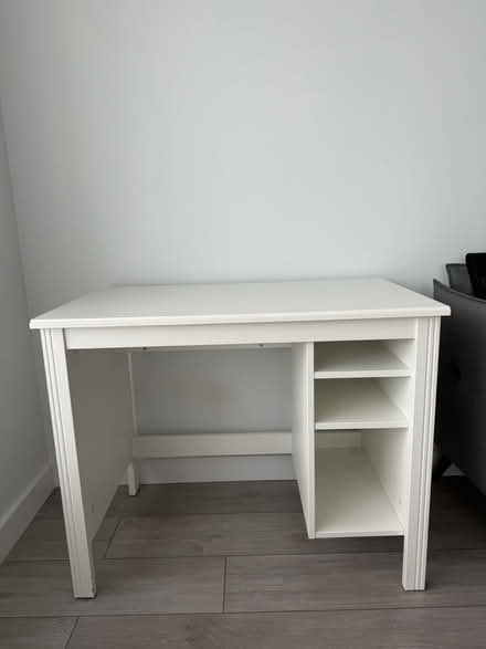 Photo of free Desk and Chair (SE17 1 GT) #4