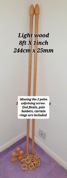 Photo of free Wood Venetian Blinds, silver blind, wood curtain poles (Overslade CV22) #4
