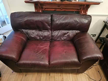 Photo of free 2 and 3 seater sofas (EN4) #1
