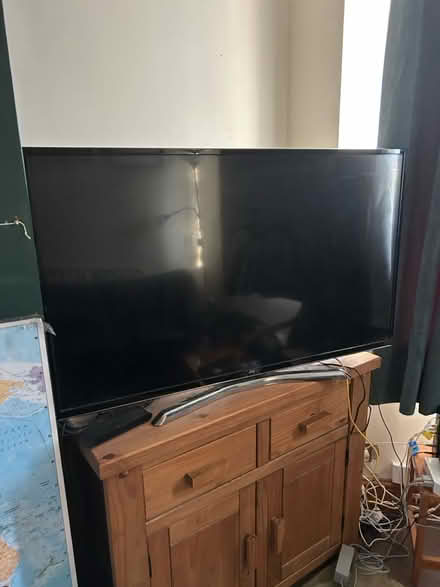 Photo of free 49" SmartTV (faulty with Blue Tint) (LS15 Halton) #1