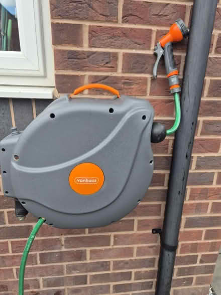 Photo of free Hose reel with attachments (DE3) #1