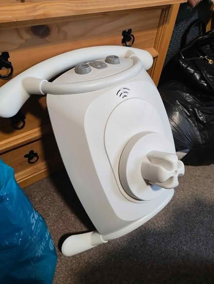 Photo of free Baby rocker (Ub54dt) #4