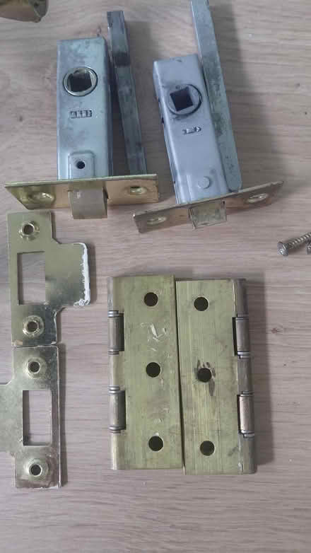 Photo of free Door handles and bits (Sheffield S12) #2