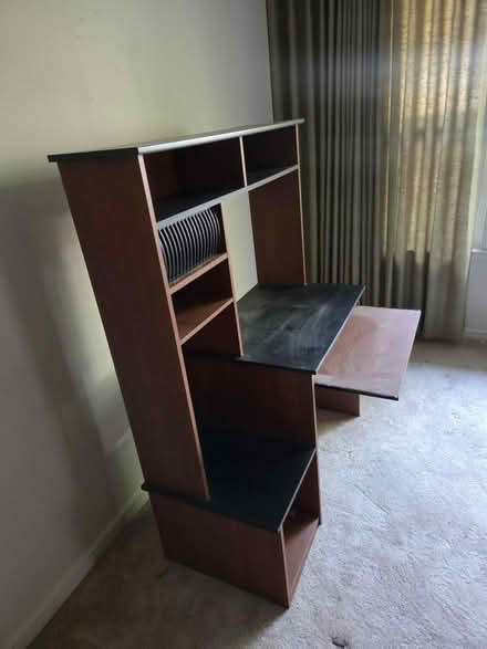 Photo of free computer desk (park ridge, il) #2