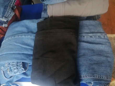 Photo of free 9 pairs of mens jeans (Presteigne LD8) #2