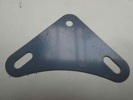 Photo of free corner brackets for 90% strengthening projects (Whitestake PR4) #1