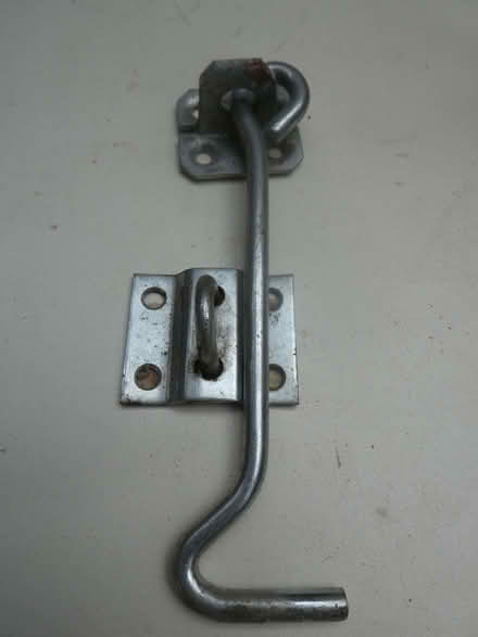 Photo of free strong hook and eye foy gate (Whitestake PR4) #1
