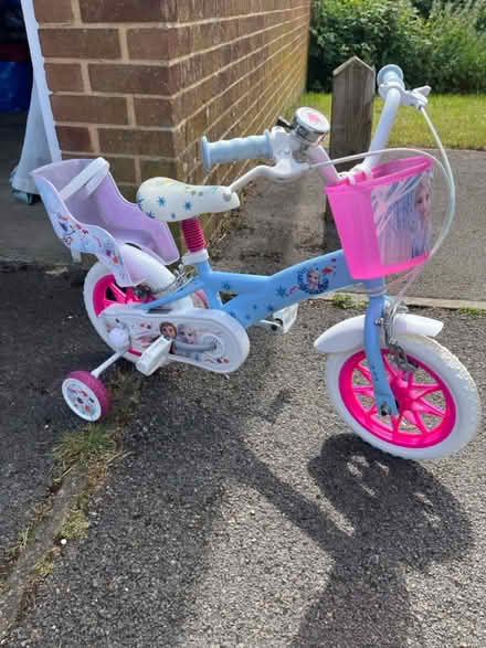 Photo of free Small ‘Frozen’ bicycle (Newbury) #1