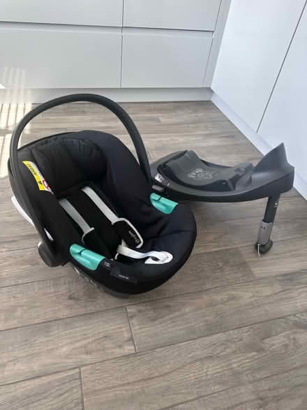 Photo of free Baby car seat with brace (L14) #1