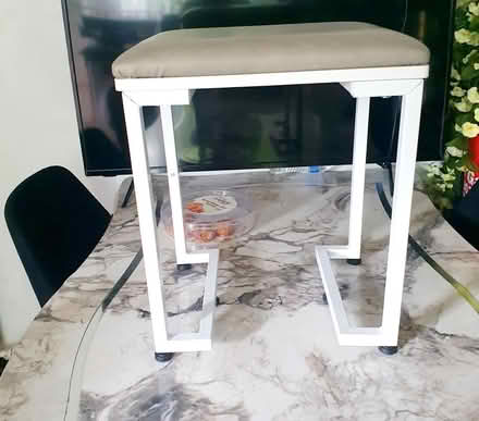 Photo of free glass table plus chair (sk164qb) #1