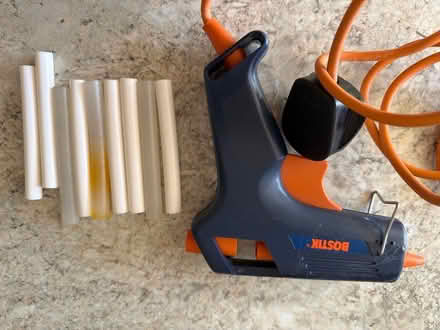 Photo of free Glue Gun (Welling DA16) #1