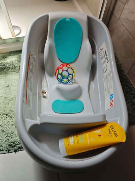 Photo of free Ingenuity Comfy Clean Deluxe Baby Bath (Maidenbower RH10) #1
