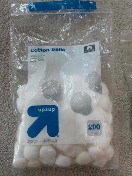 Photo of free Cotton Balls -Jumbo & regular sizes (Darien - near 75th x Cass Ave.) #1