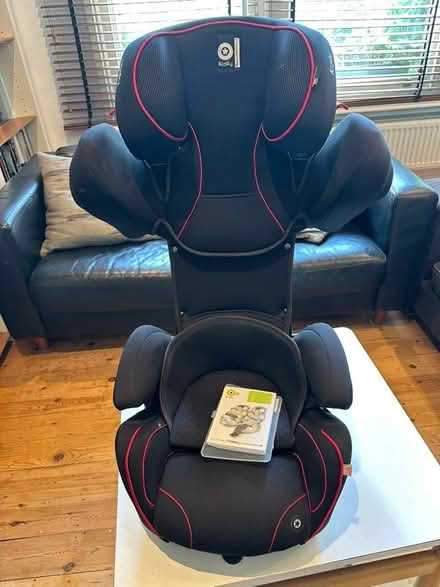 Photo of free kid's car chair (Hornsey N8) #1