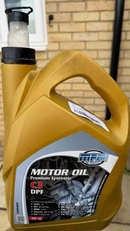 Photo of free Engine/car oil (PE6) #1