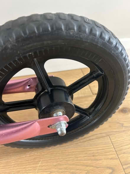 Photo of free Balance bike shimmer pink (LE6 Groby Leicester) #3