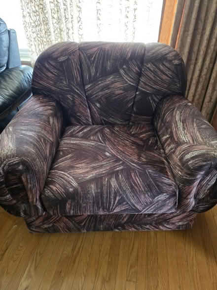 Photo of free Arm chair (West mall and Burnhamthorpe) #1