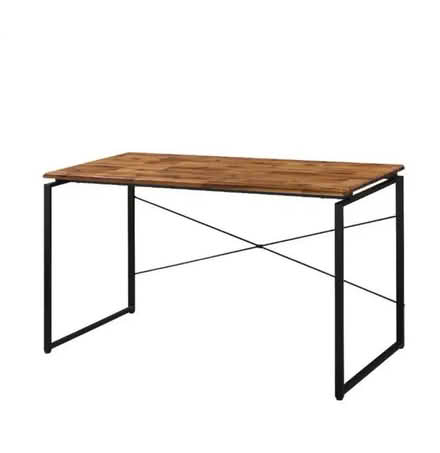 Photo of free Desk like new (Aurora) #1