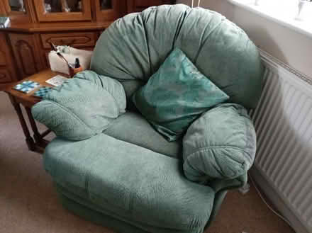 Photo of free Settee and 2 armchairs (DE4, Darley Dale) #3