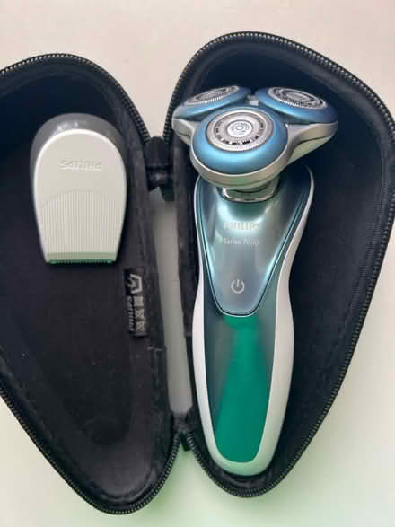 Photo of free Shaver (Purley CR8) #1
