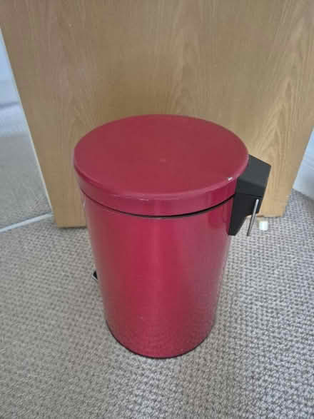 Photo of free Red pedal bin (Tunbridge Wells) #2