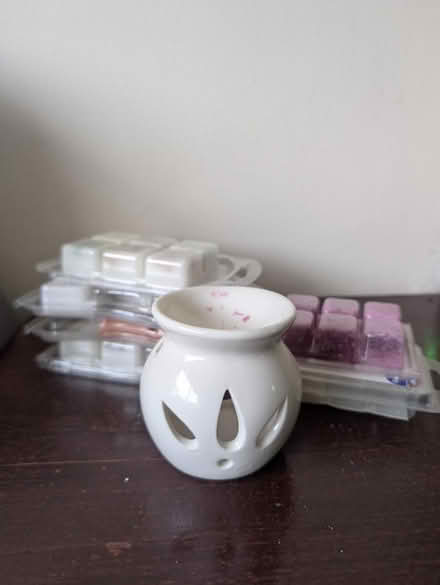 Photo of free Wax melts collection (Abingdon, OX14 3TD) #1