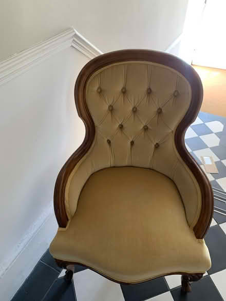 Photo of free Small yellow chair (Central Tunbridge wells TN1) #1