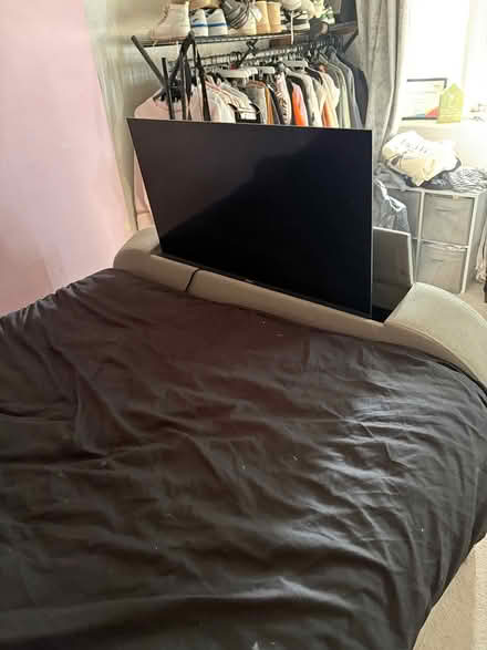 Photo of free King size tv bed (TW12) #2