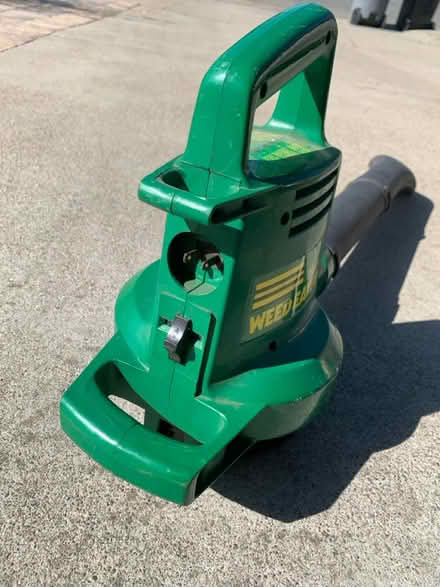 Photo of free Electric leaf blower (Sunnyvale Birdland) #3