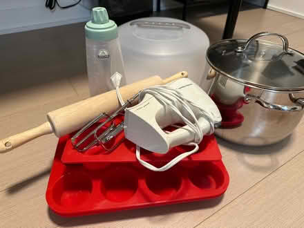 Photo of free baking stuff & a pot (UES) #1