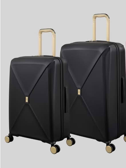 Photo of 4 wheel Luggage box / Suitcase (Birmingham B35) #2