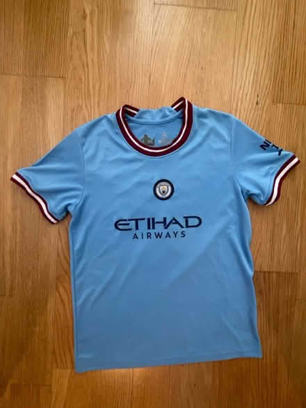 Photo of free 9-10y Manchester city shirt (Angel EC1V) #1