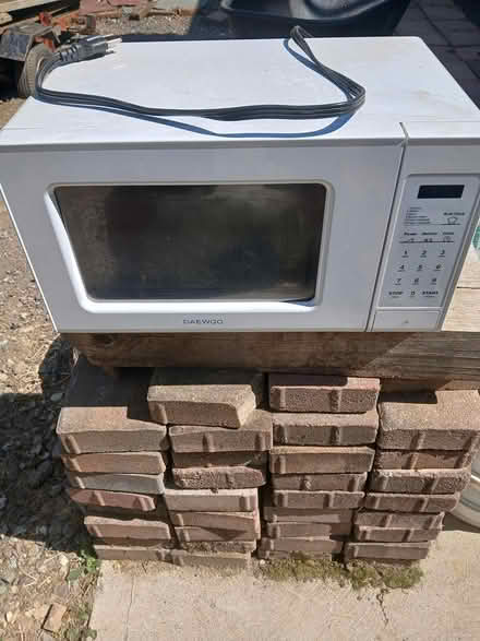 Photo of free Small microwave (Stormville) #2
