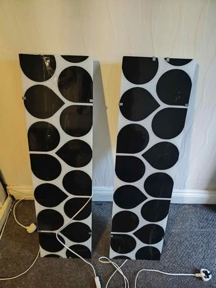 Photo of free 2 matching wall mounted lights (Dy4 8sz) #1