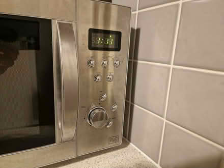 Photo of free microwave oven and grill (West Kensington W14) #4