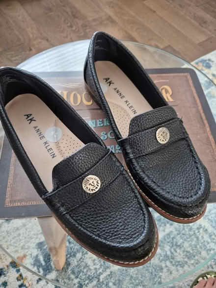 Photo of free Ladies shoes (DE3) #1