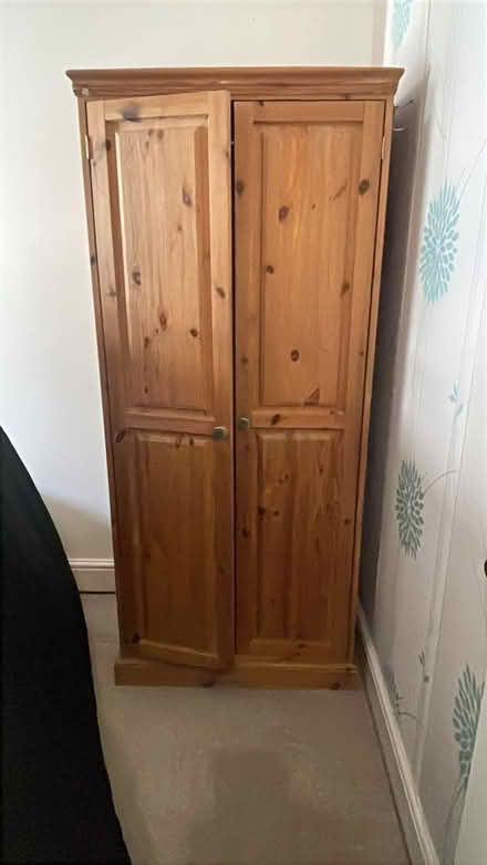 Photo of free Beds, cupboard, dining table, couch (Se5 0EE) #4