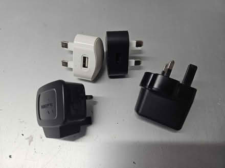 Photo of free Assorted small USB chargers (Godalming / Busbridge GU7) #1