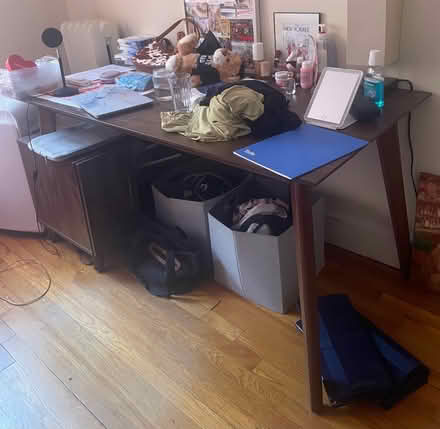 Photo of free Brown wooden desk (Tufts) #1