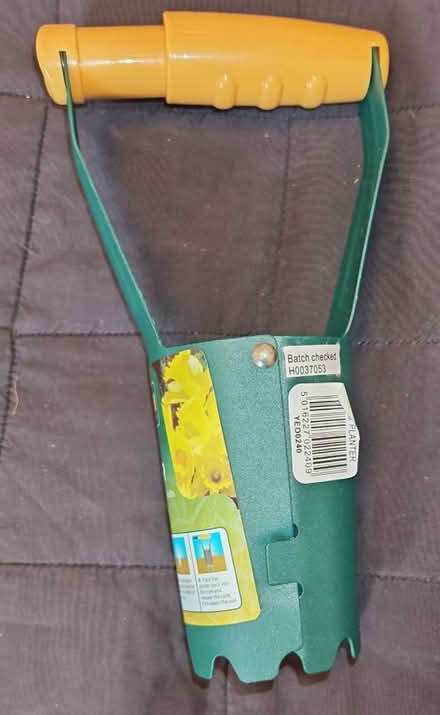Photo of free Bulb Planter (Broomhill G11) #2