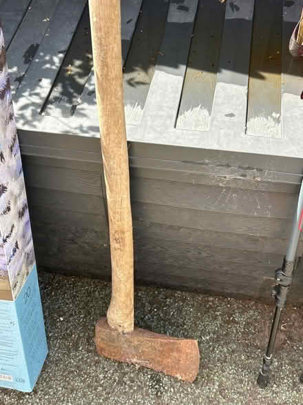 Photo of free Long handled axe (SY4) #1