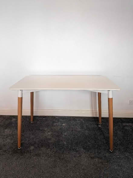 Photo of free White table/desk (Kiveton Park, S26) #2