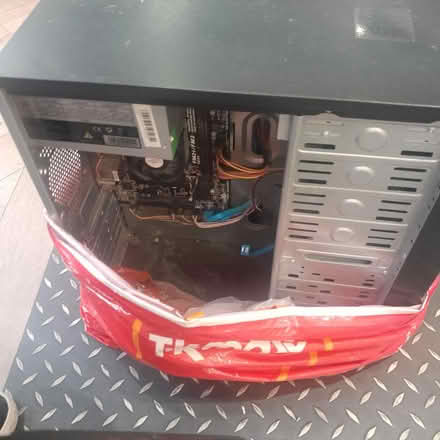 Photo of free PC casing (Tooting SW17) #4