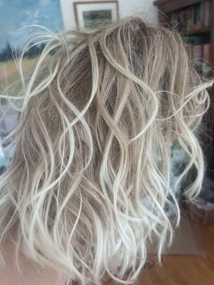 Photo of free Modern beach wave blonde wig (Surbiton KT1) #3
